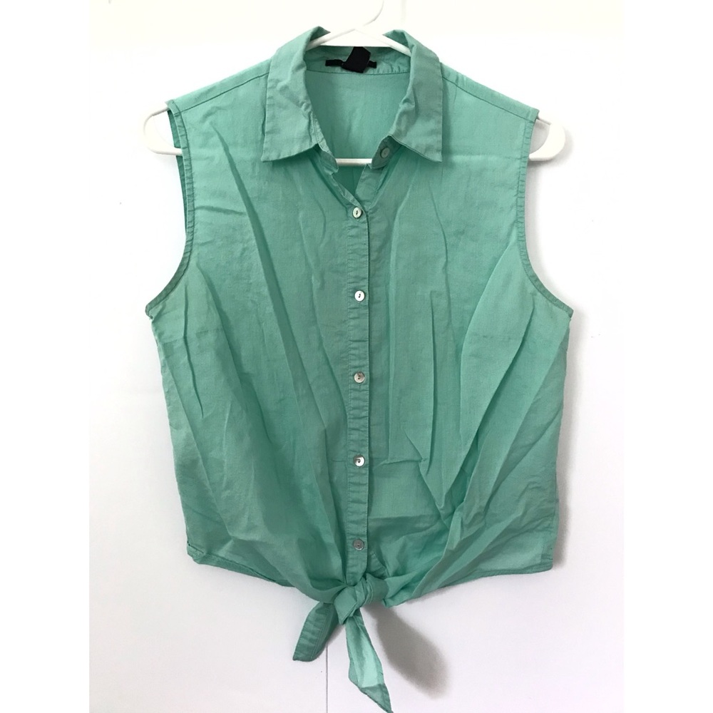 Forever 21 Sleeveless Top/Shirt